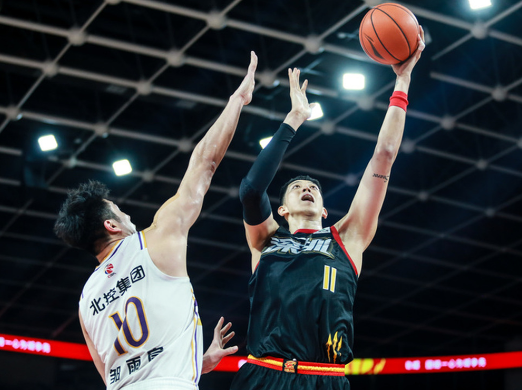 CBA季后赛转会期再迎强敌；犹他爵士内部沟通；主帅态度：压力陡增；身体对抗强度拉满的简单介绍