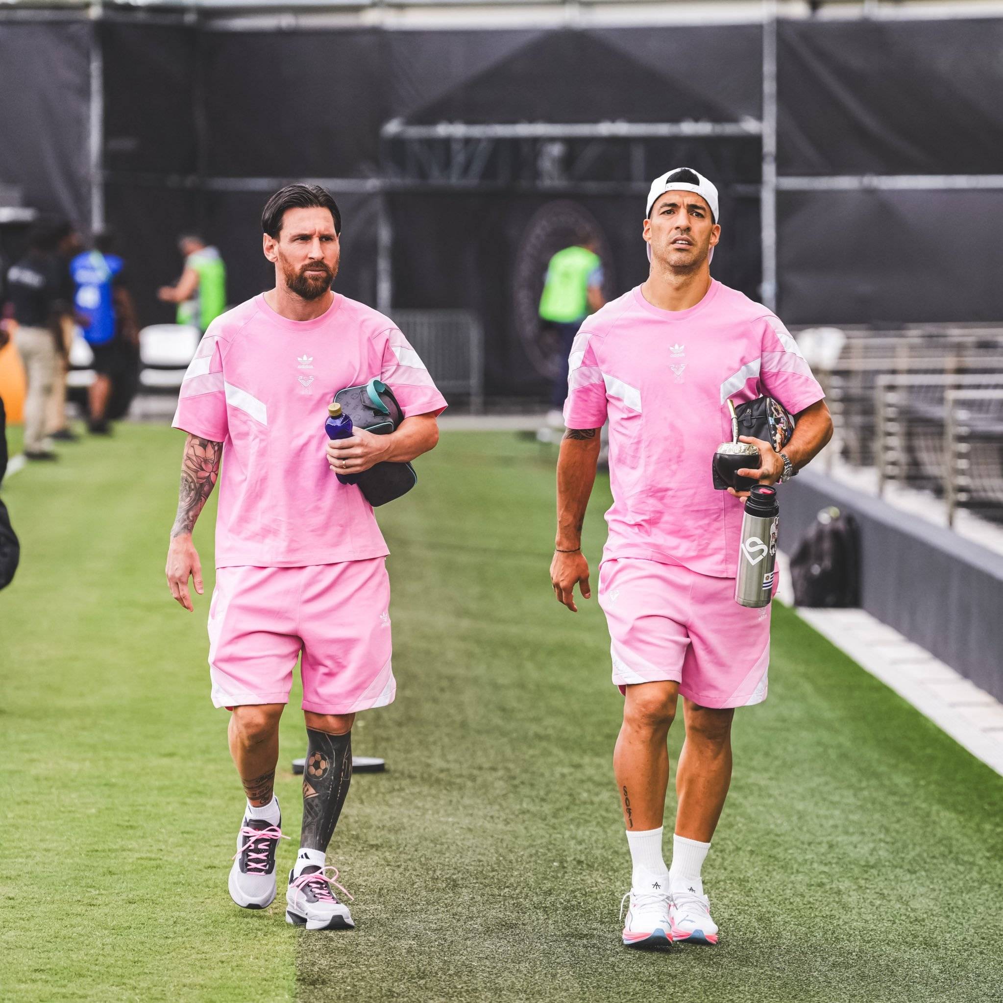 巴黎圣日耳曼训练开放日，今晨绝杀压哨引欢呼，CBA常规赛在即，轮换策略成焦点的简单介绍