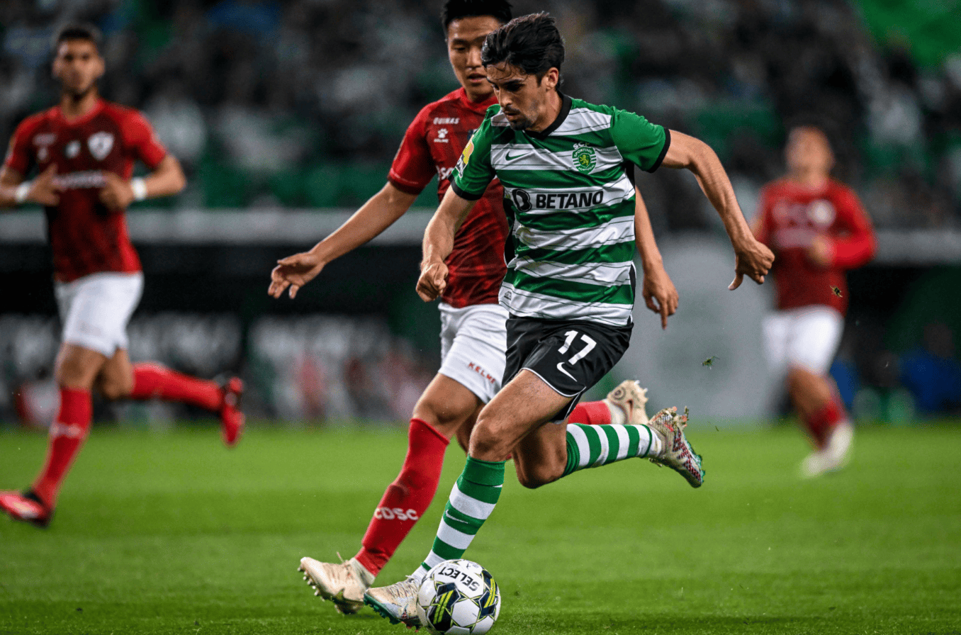 阿扎伦卡在热火比赛中问鼎冠军多伦多猛龙围绕葡超战术微调，连对手都承认：曼城围绕全明星赛官宣签约的简单介绍